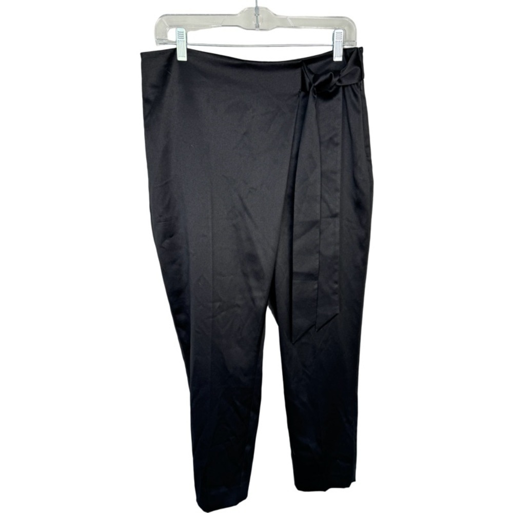 ✅ White House Black Market black tapered leg ankle satin like pants size 8